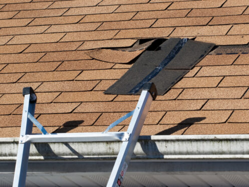 8 SIGNS YOU MIGHT NEED A NEW ROOF